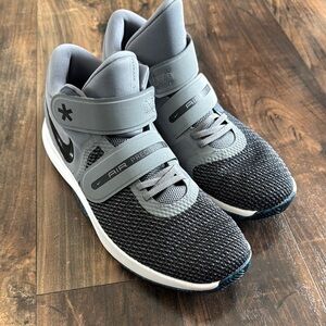 Nike Air Precision Gray Shoes - 10.5 Men’s